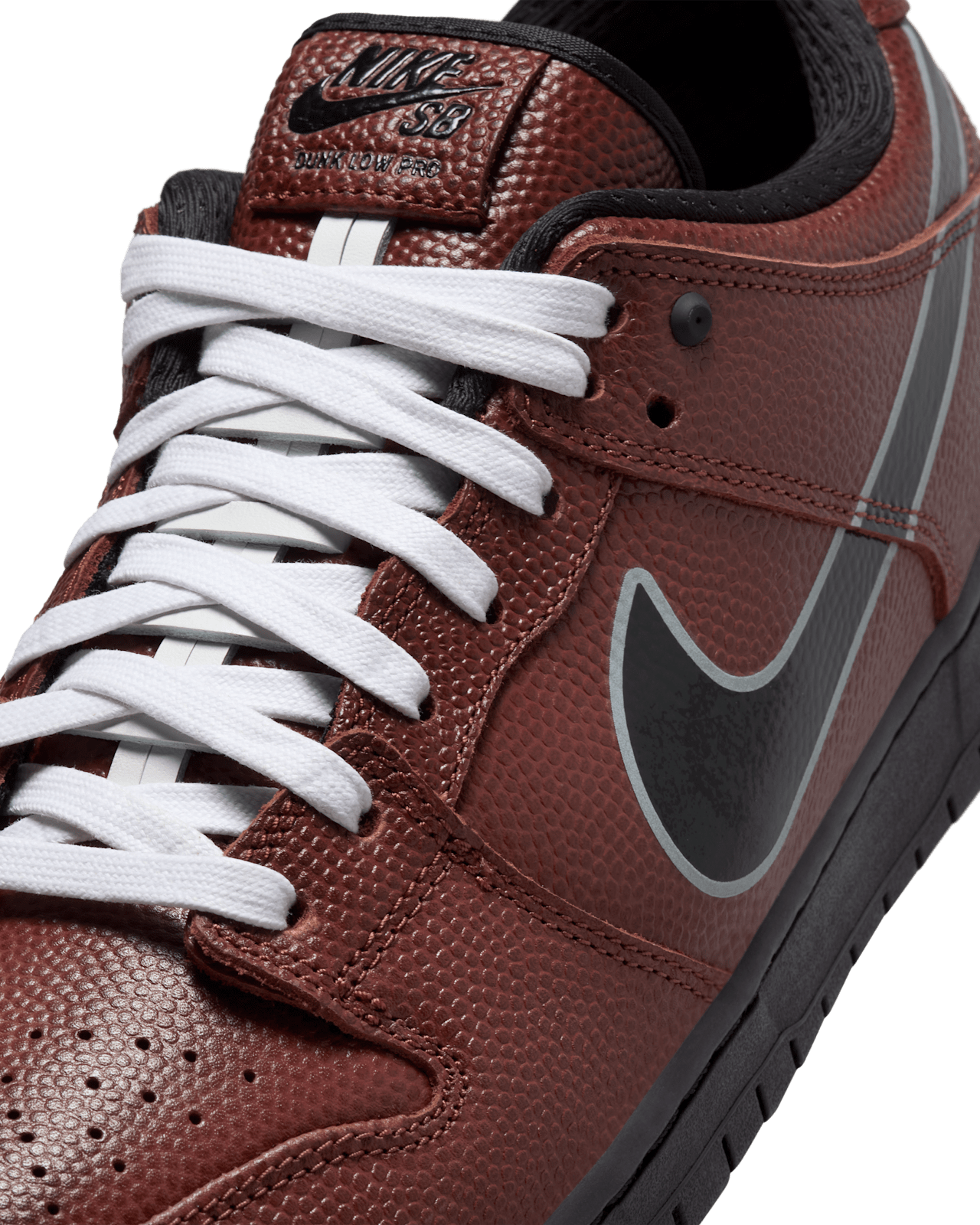 Limosine Skateboards × Nike SB Dunk Low Nike SB Dunk Low Pro x Limosine Skateboards „Brown and Black